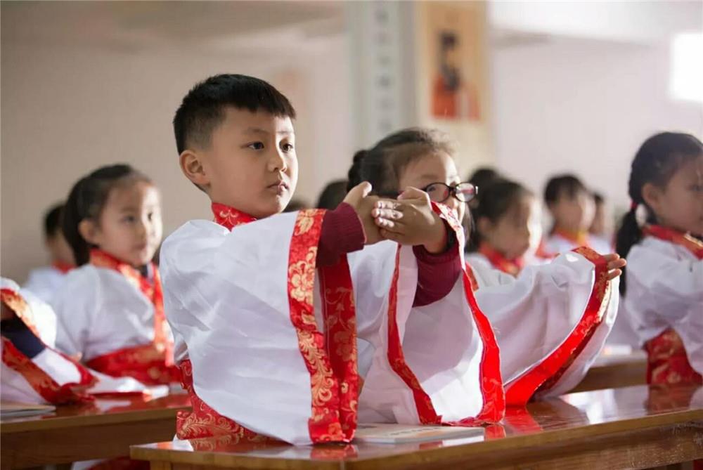 1548467552423174.jpg 6b5a2c99-7068-4ae5-8dd6-43356aced991.jpg