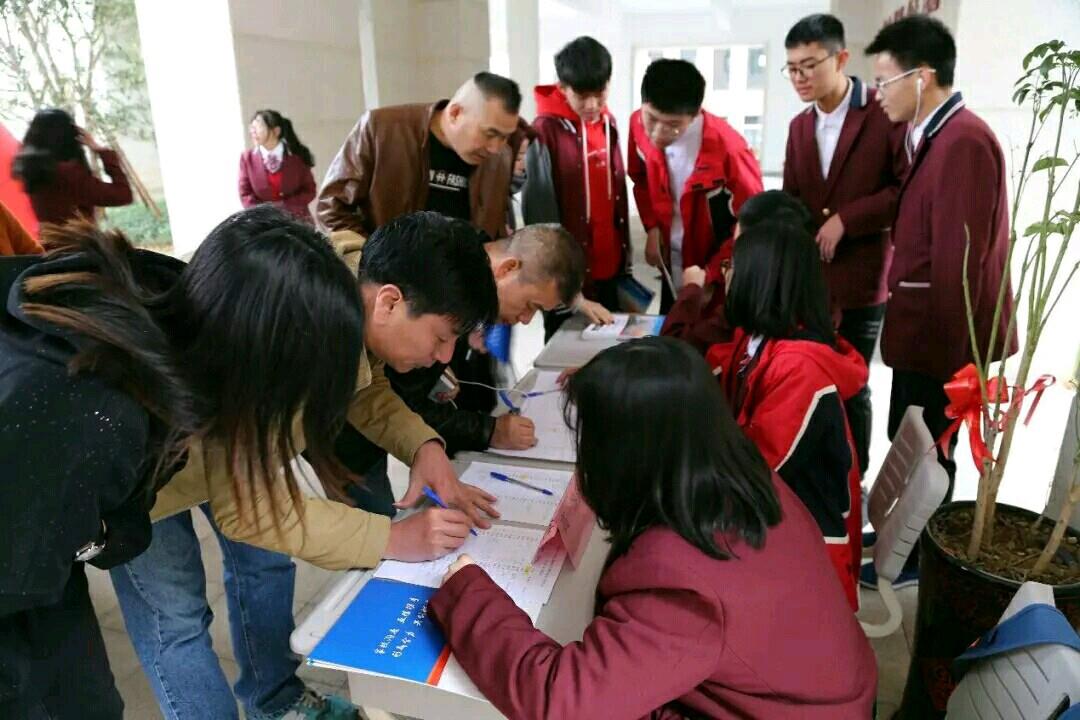 1548480905394988.jpg d6865be7-df70-46dc-9a1f-c0fe7ce9db16.jpg